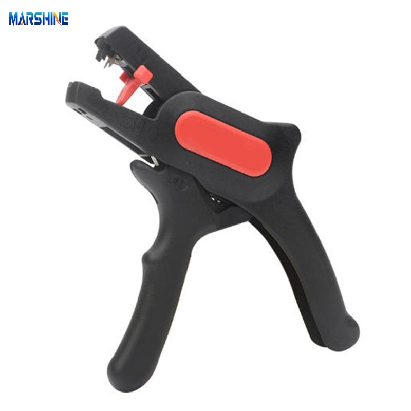 ¿Cuáles son los pasos para utilizar un pelacables automático?