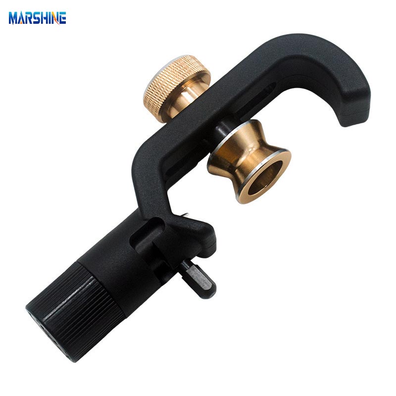 Pelacables transversales y longitudinales de fibra óptica